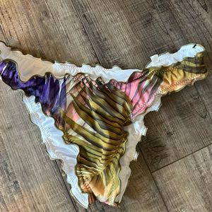 New without tags Shade & Shore ruffle hem bikini bottoms sz s tropical